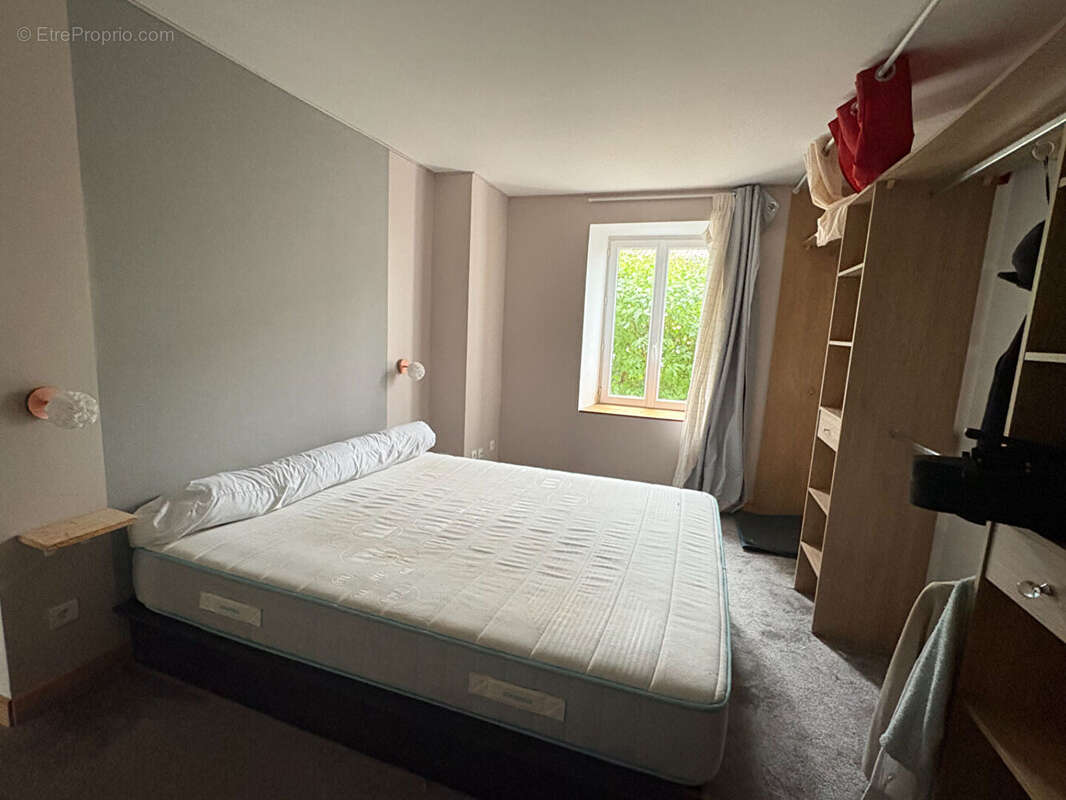 Maison à SAINT-JUNIEN