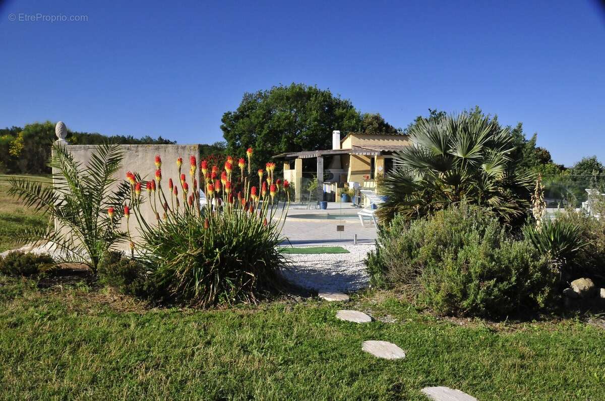 Magnifique emplacement pour ce domaine avec 5 maisons - photo 11
