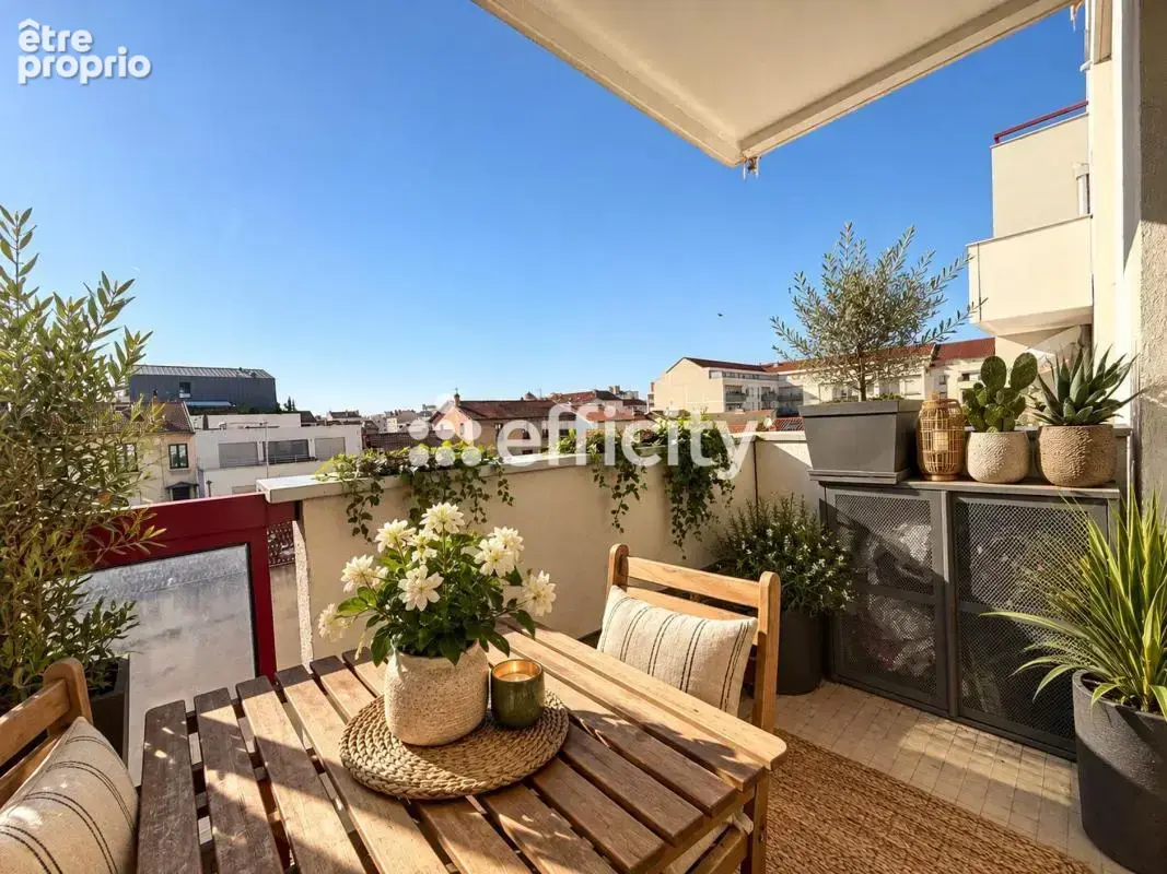Appartement à VILLEURBANNE