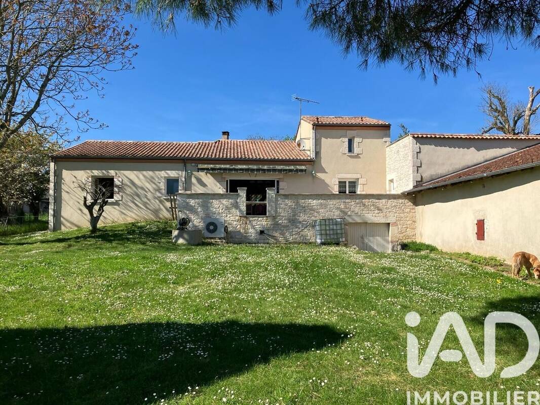 Photo 1 - Maison à SAINTE-COLOMBE-DE-VILLENEUVE