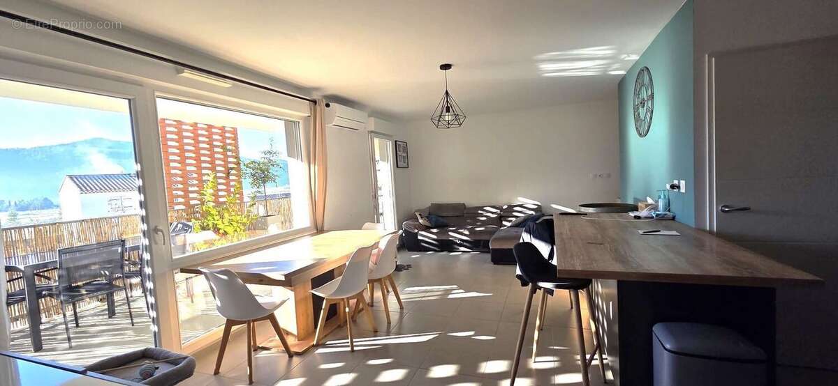 Appartement à CUGES-LES-PINS