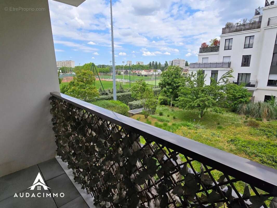 Appartement T3 - Aucun travaux - Balcon - Parking - Proche RER B - photo 2