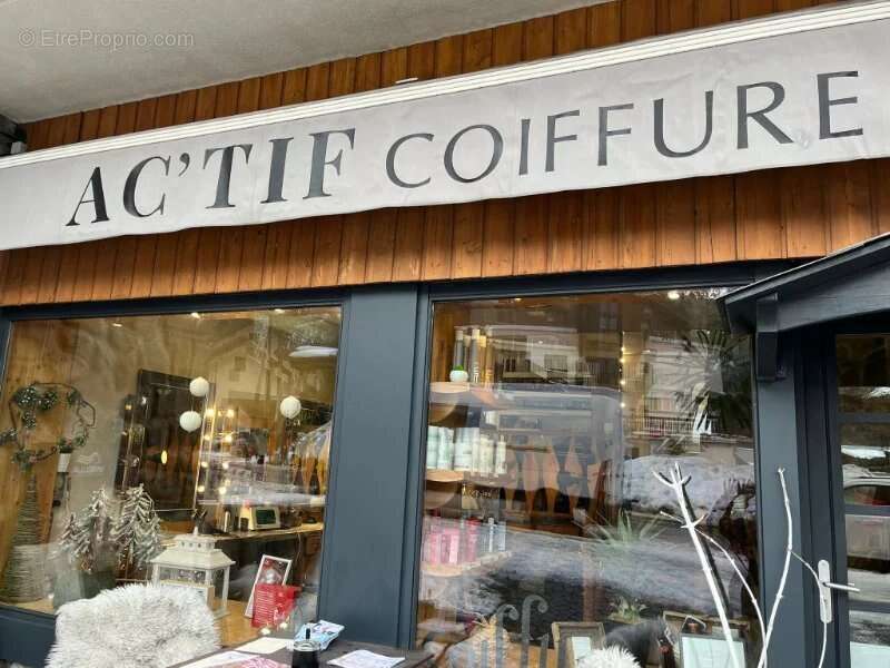 Commerce à VALLOIRE