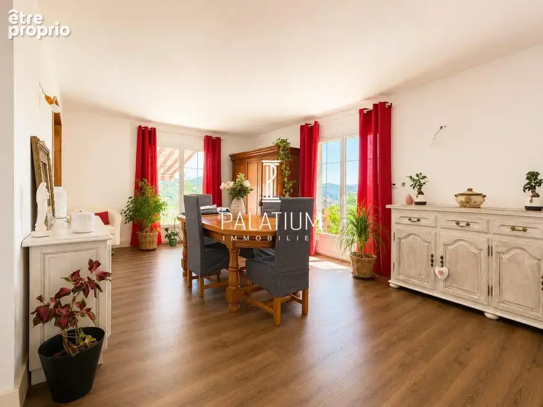 Villa provençale avec vaste terrasse et vue dégagée - photo 9