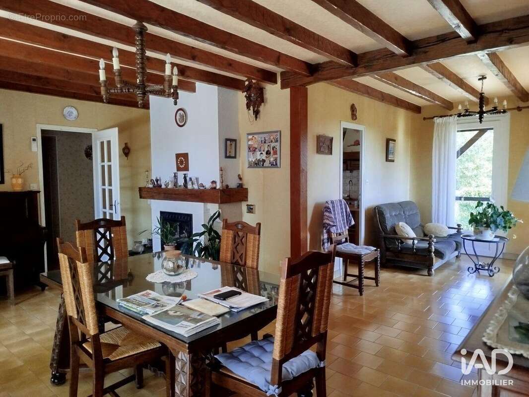 Maison 105 m² à Saint-Andre-Et-Appelles  - photo 7
