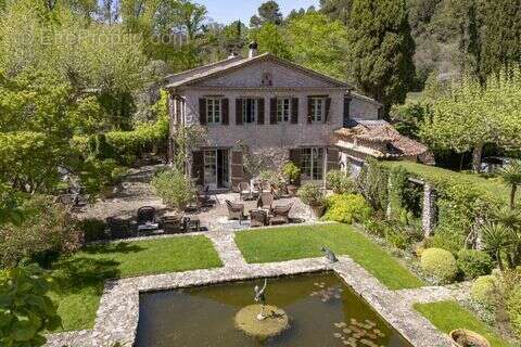 Maison à MOUANS-SARTOUX