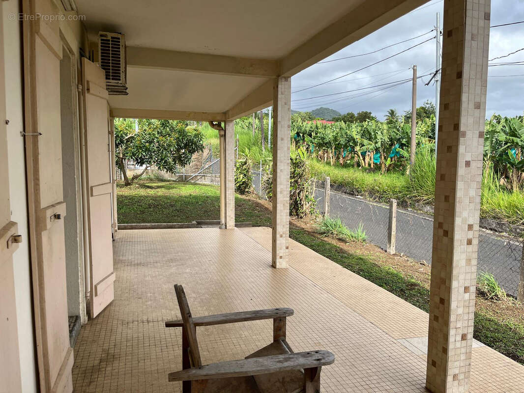 Maison à CAPESTERRE-BELLE-EAU