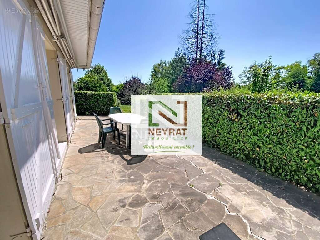 Maison à CHAMPFORGEUIL