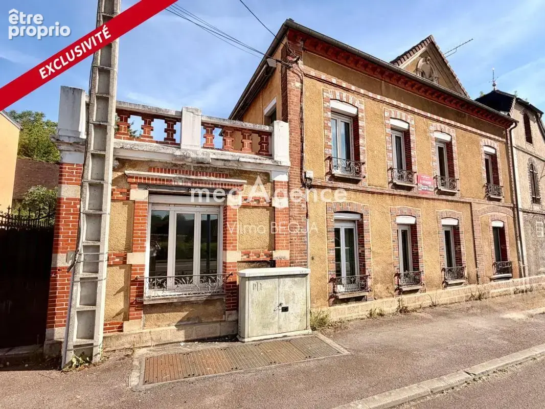 Maison à PARON