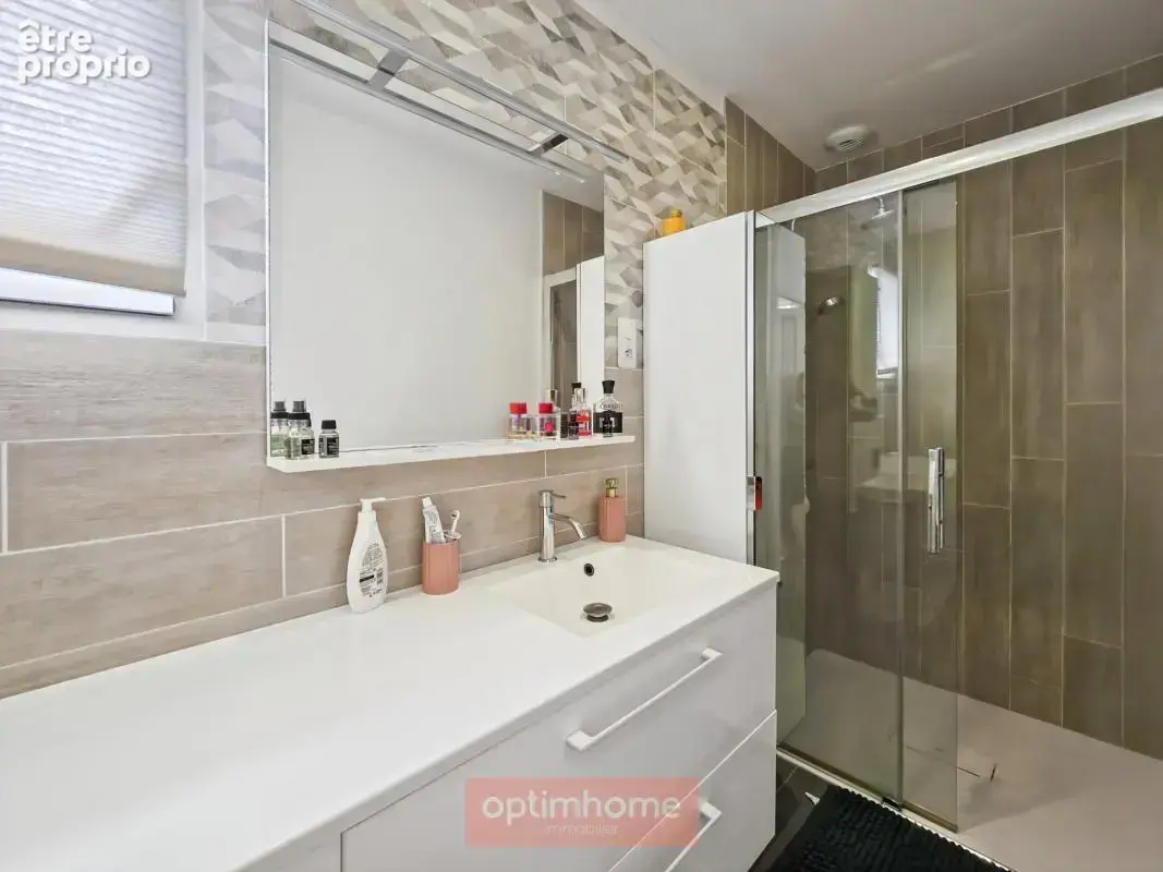 Maison contemporaine - piscine chauffée - 145 m² - expo sud - photo 16