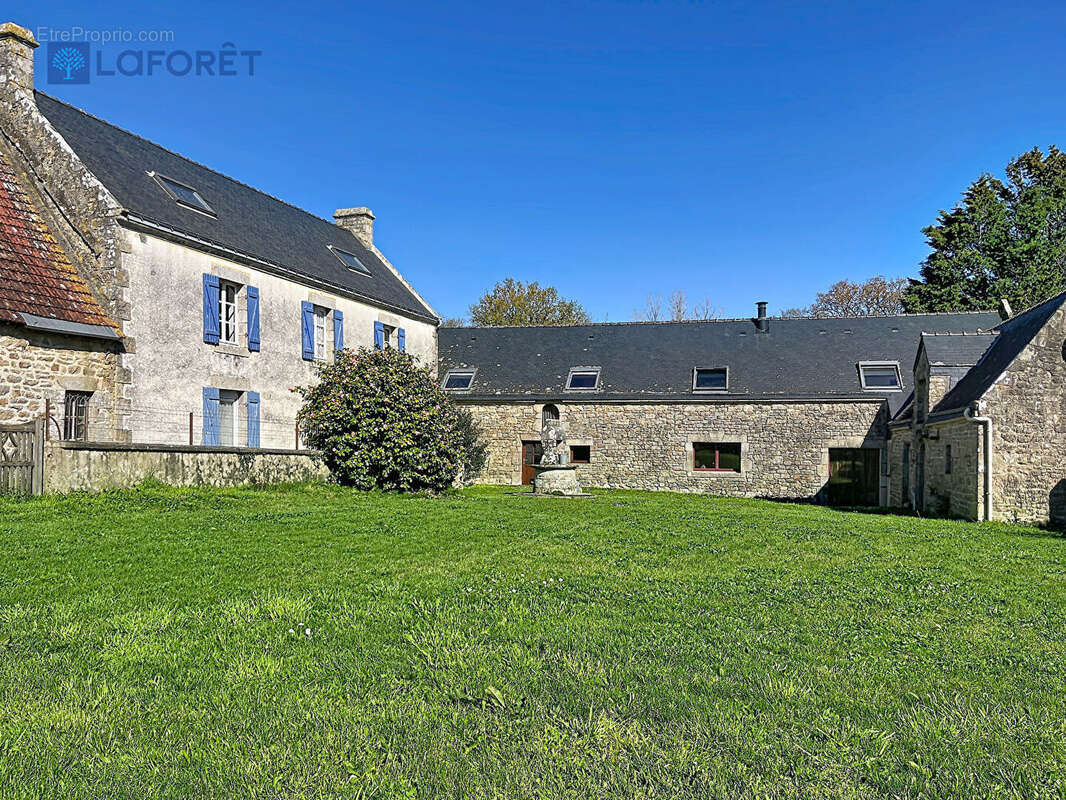 Maison à SAINTE-HELENE