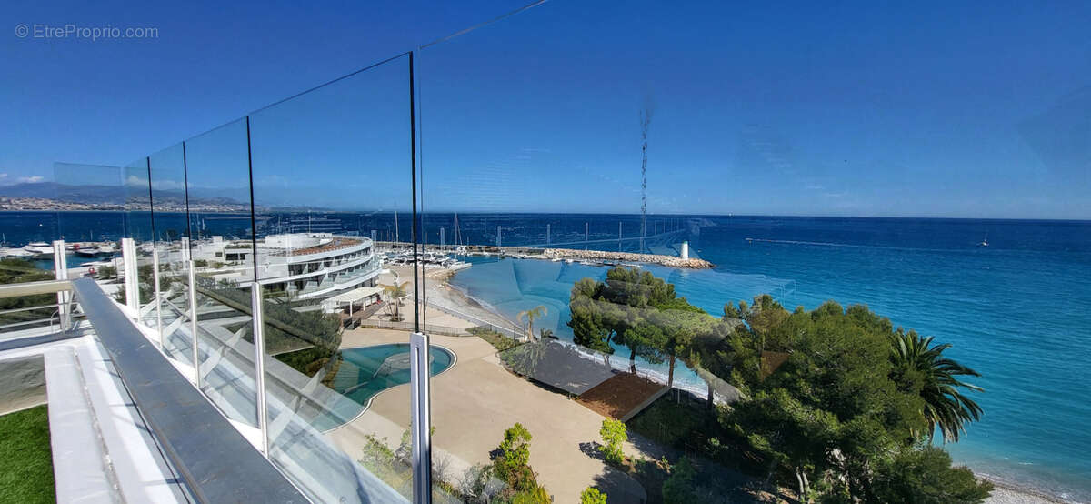Appartement à VILLENEUVE-LOUBET