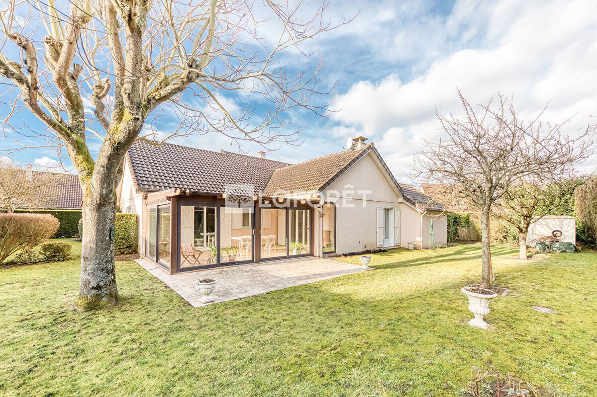 Maison à PONTAULT-COMBAULT