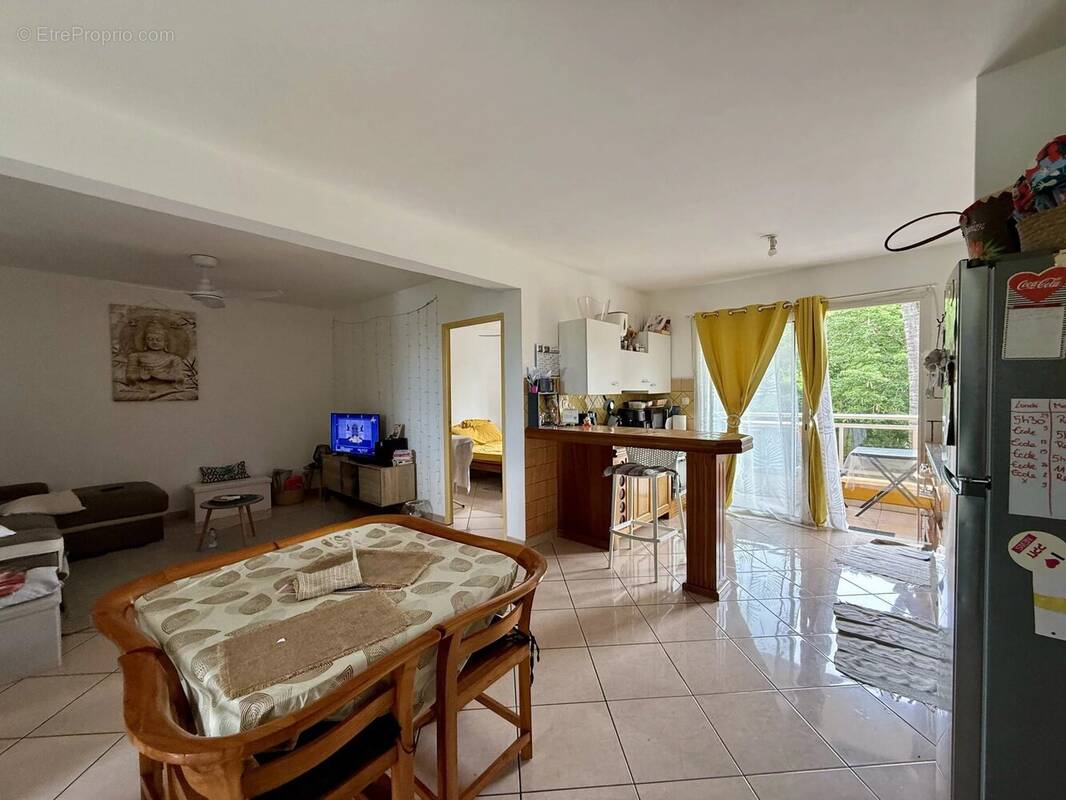 Appartement à L'ETANG-SALE