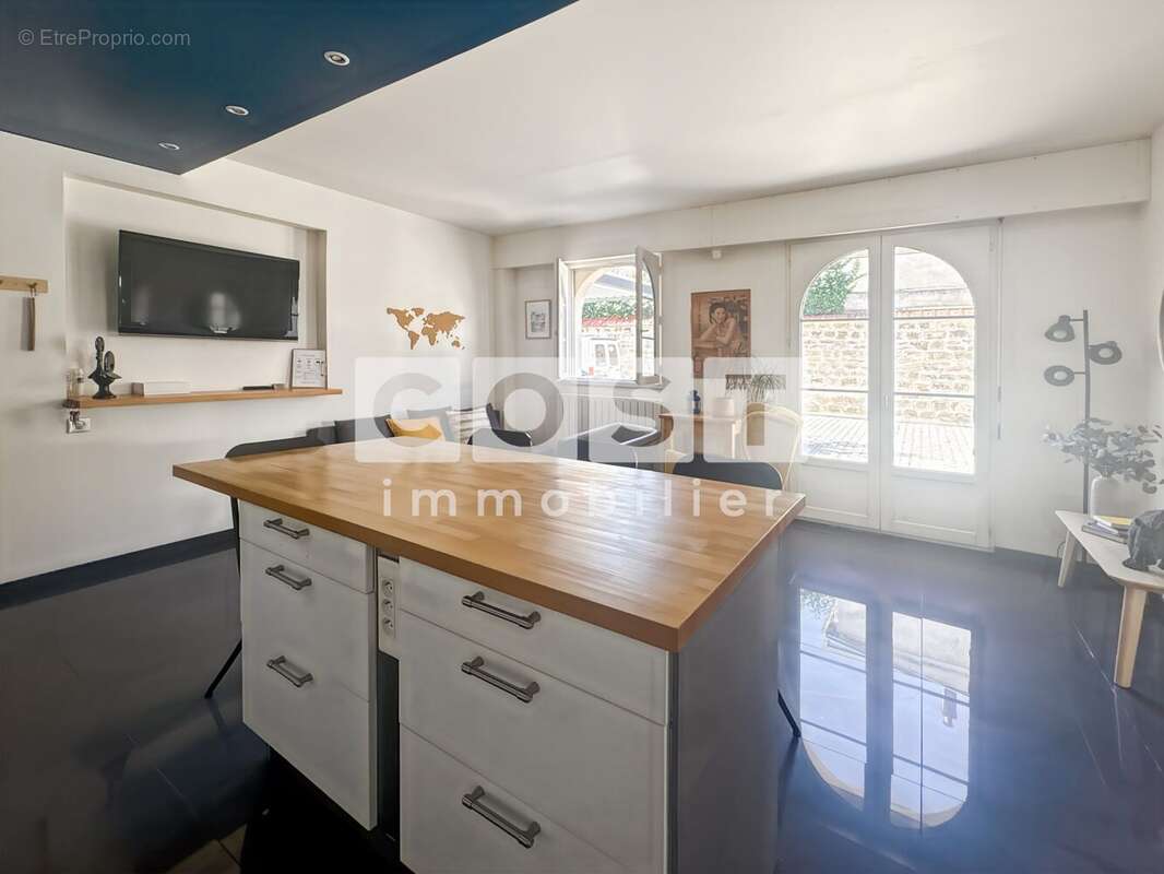 Appartement 138 m² à La Garenne-Colombes  - photo 8