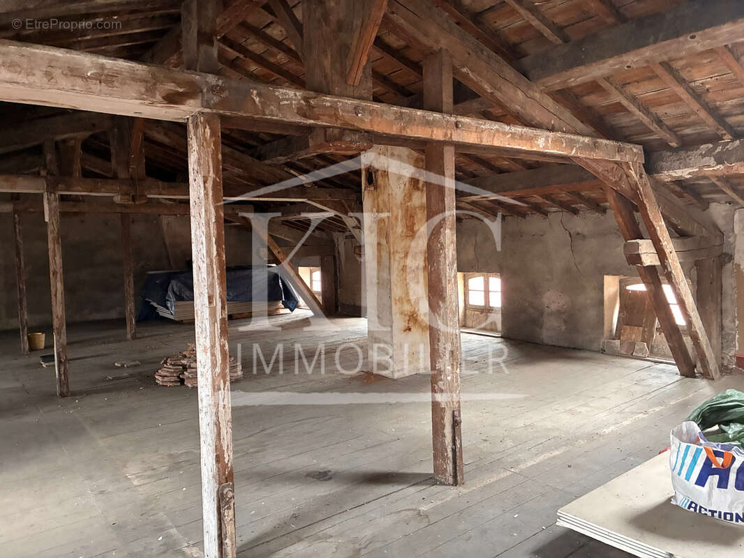 Appartement à CARCASSONNE