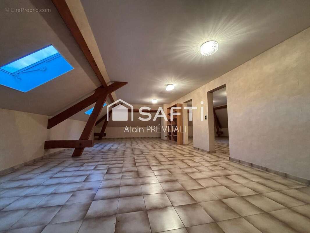 Photo 5 - Maison à OYONNAX