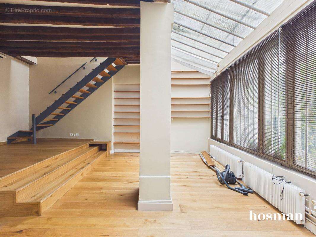 Appartement à PARIS-10E