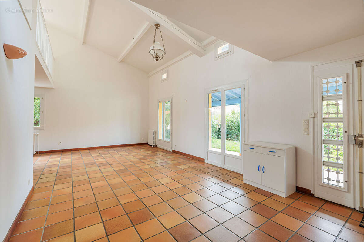 Maison à SAINT-ORENS-DE-GAMEVILLE