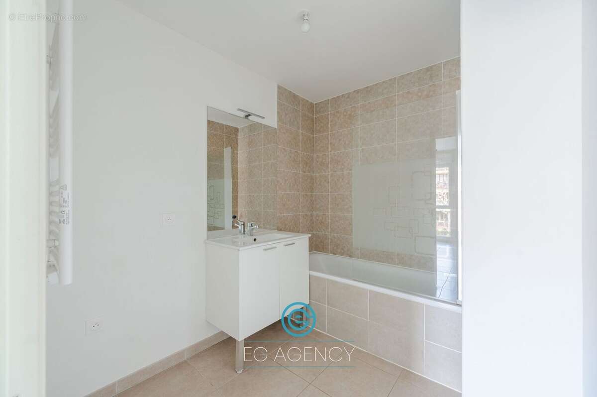 Appartement à MARSEILLE-12E