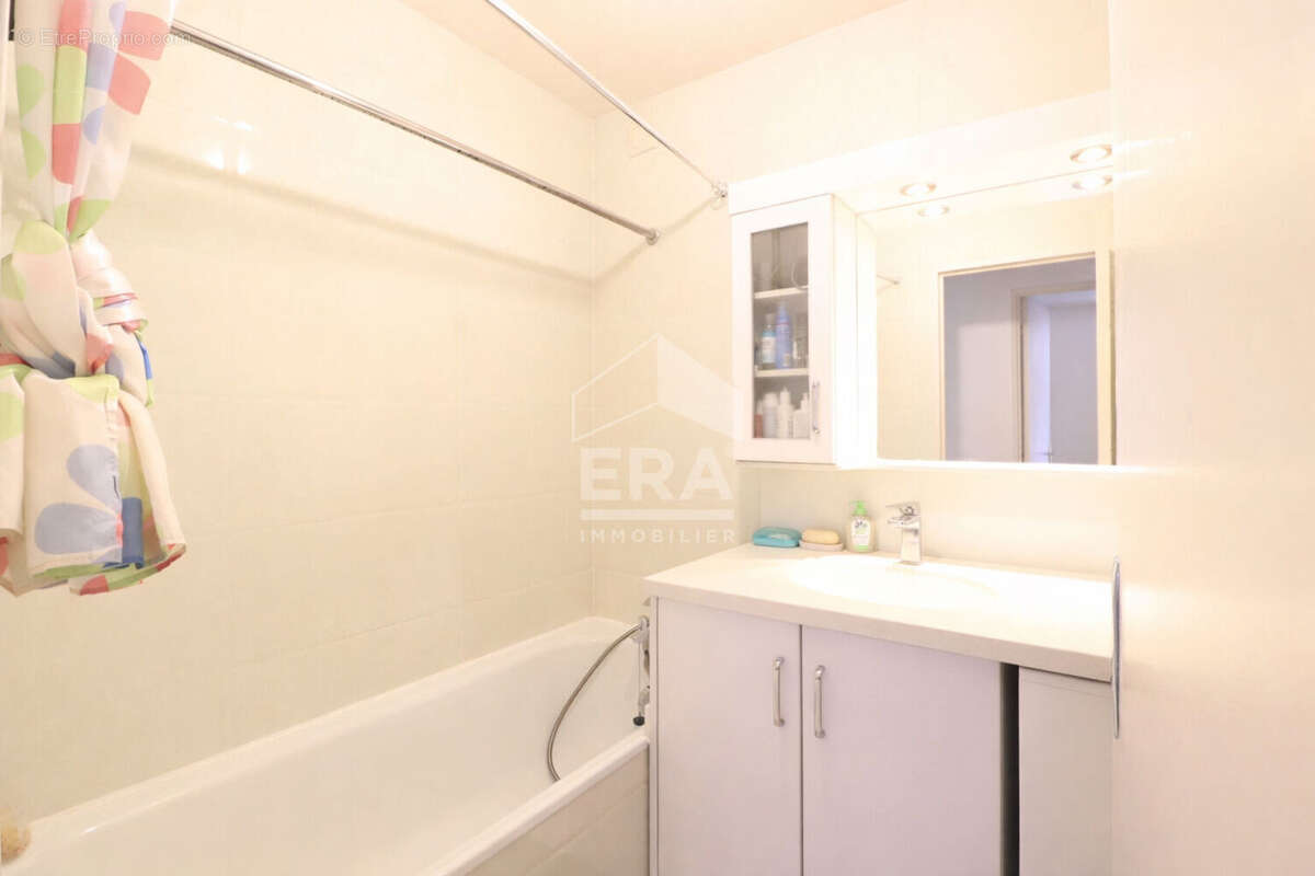 Appartement à SAINT-DENIS