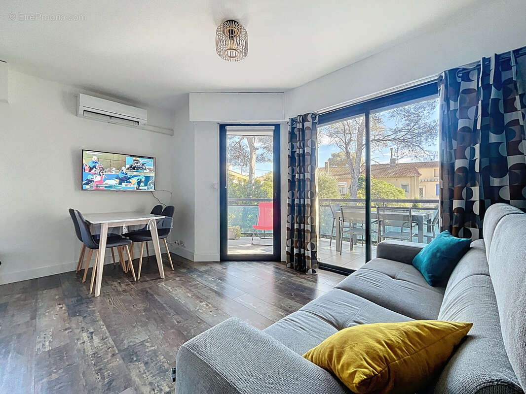 Appartement à SAINT-RAPHAEL