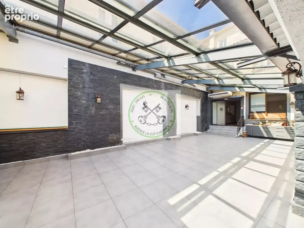 murs pour loft ou commerce   SAINT RAPHAEL CENTRE - photo 16