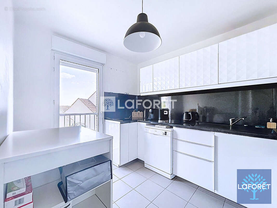 Appartement à VIGNEUX-SUR-SEINE