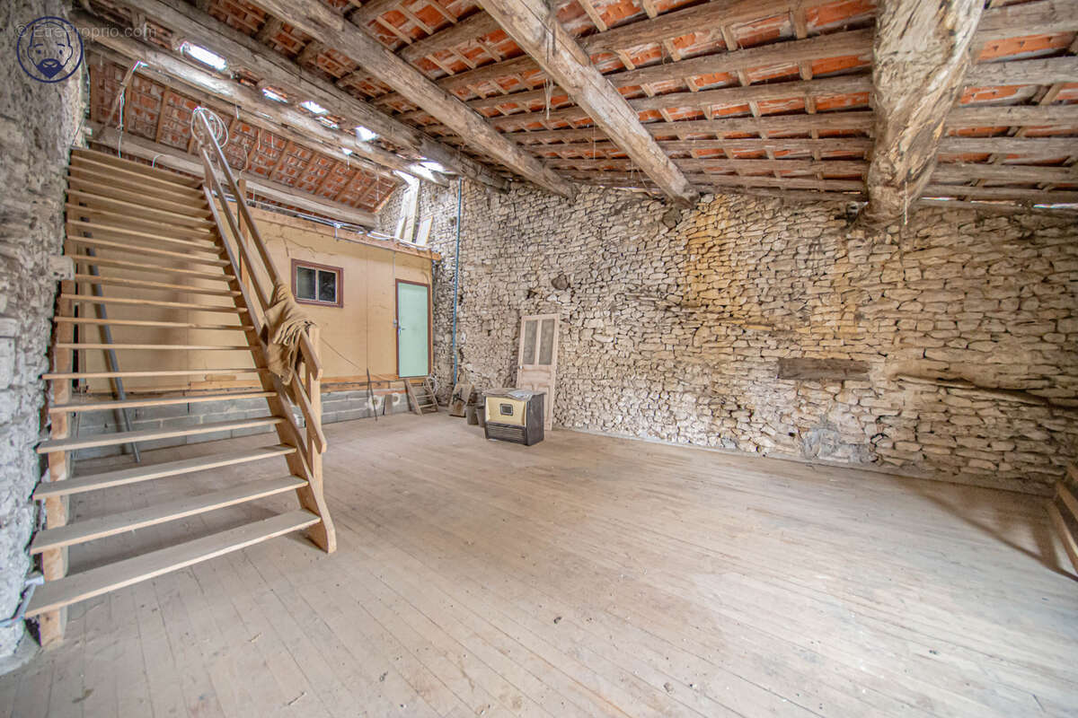 Maison à COUVERTPUIS