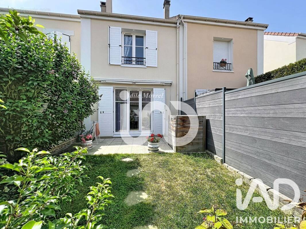 Photo 1 - Maison à LE PLESSIS-BOUCHARD