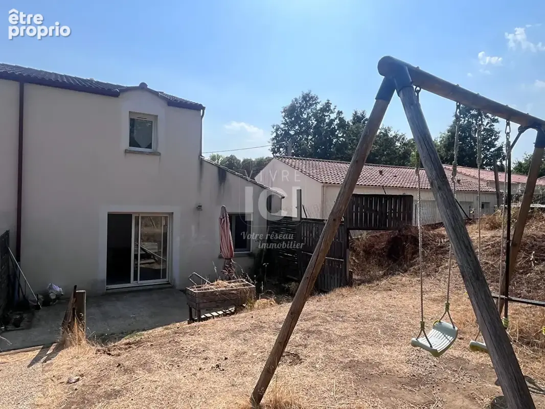 Maison à FROSSAY
