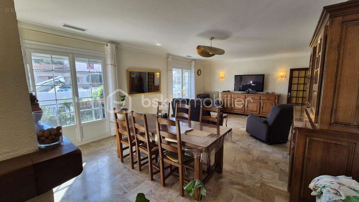 Maison à SAINT-CYPRIEN