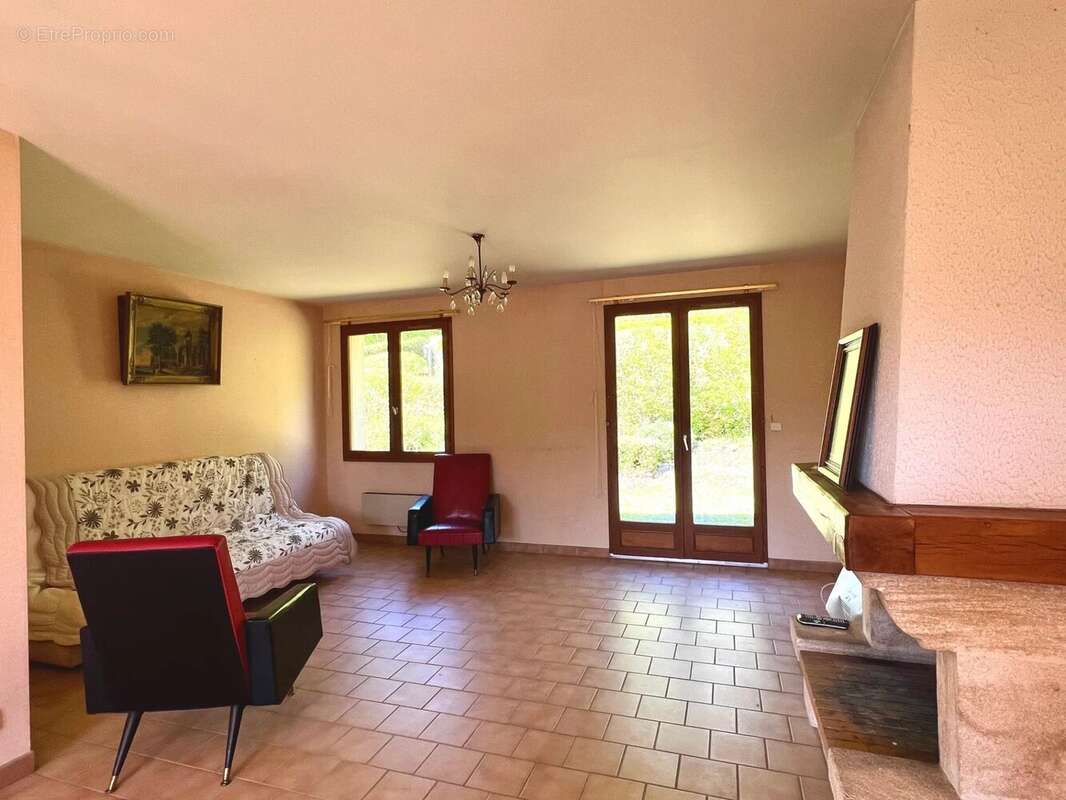 Maison à EZY-SUR-EURE