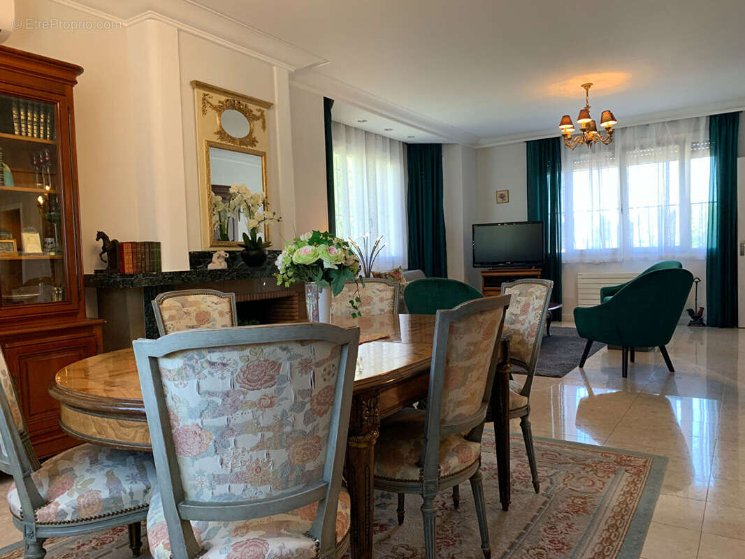 Maison à MONTMORENCY