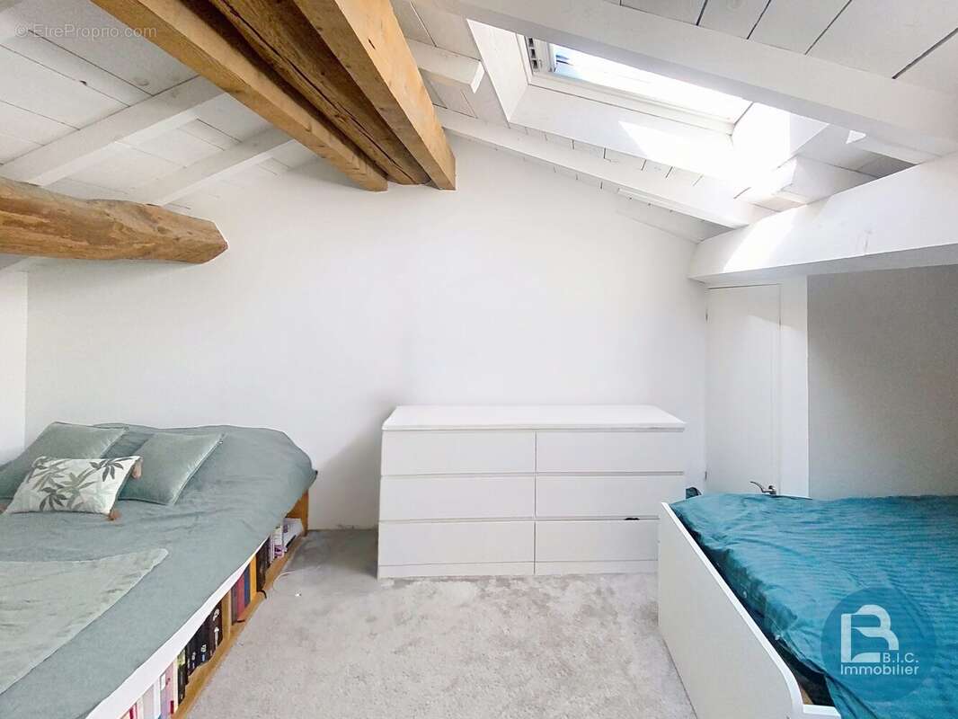 Appartement à SAINT-CYR-AU-MONT-D'OR