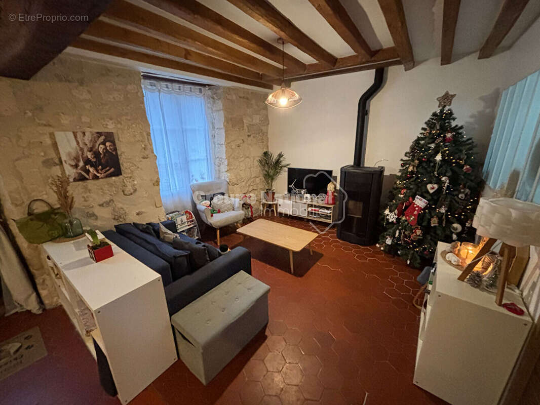 Maison à PIERREFONDS