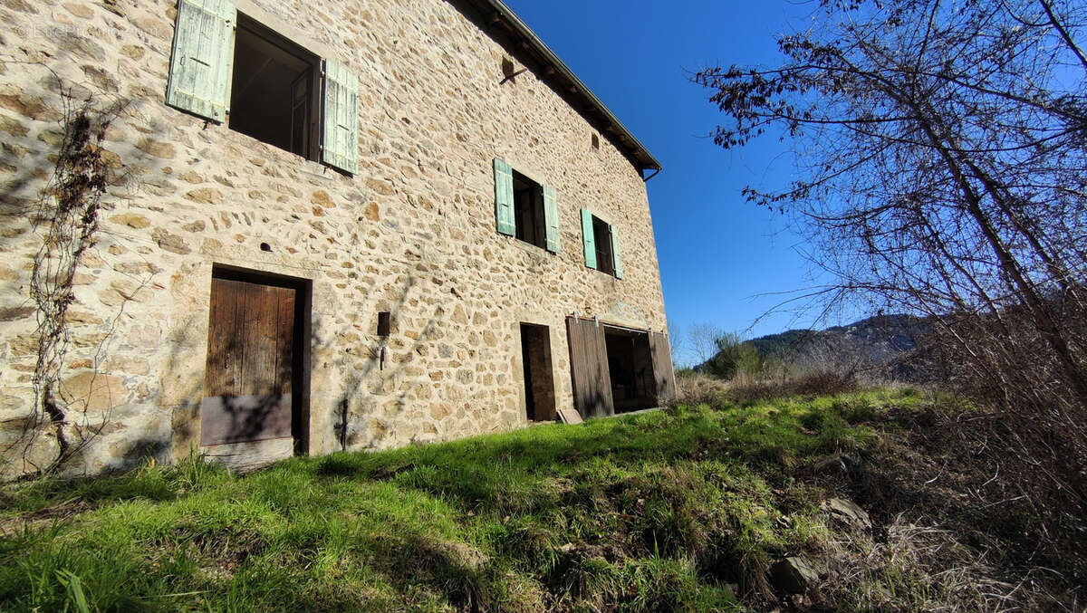 Maison à JUVINAS