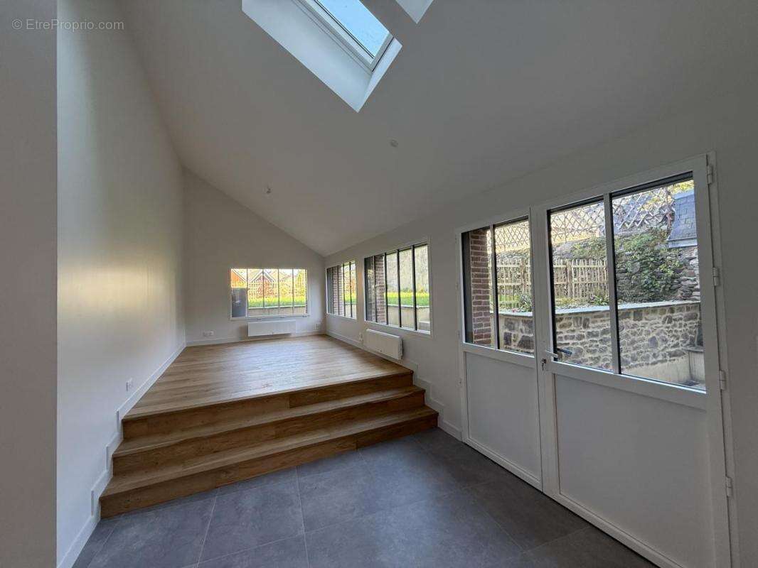 Maison à SAINT-SULIAC