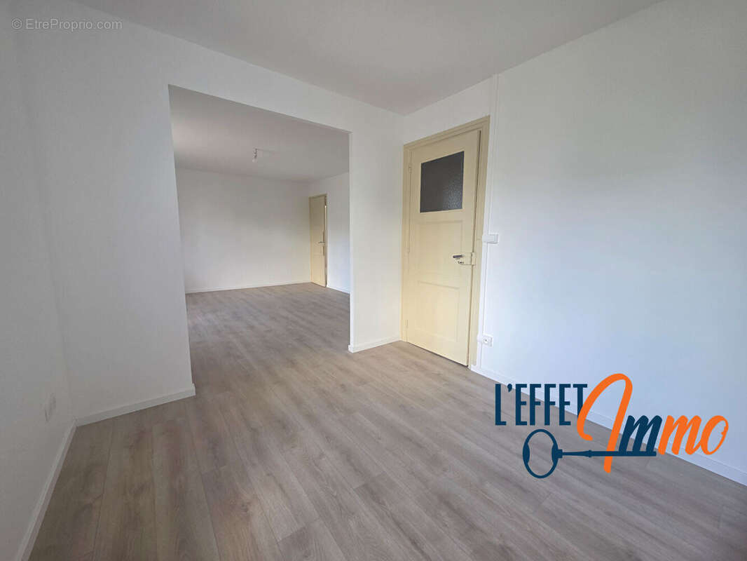 À vendre à Cernay ? Grand F3 entièrement rénové avec garage et cave - photo 6