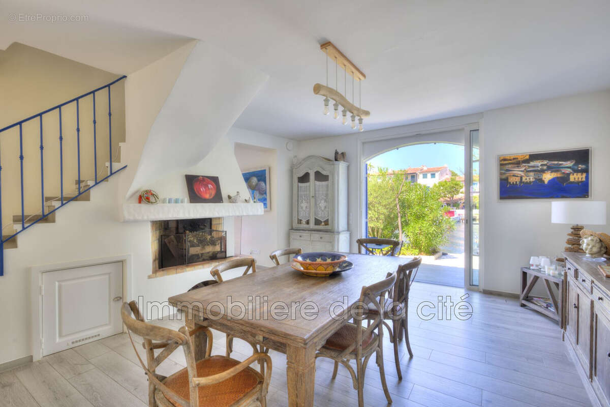 Maison 136 m² à Grimaud  - photo 7