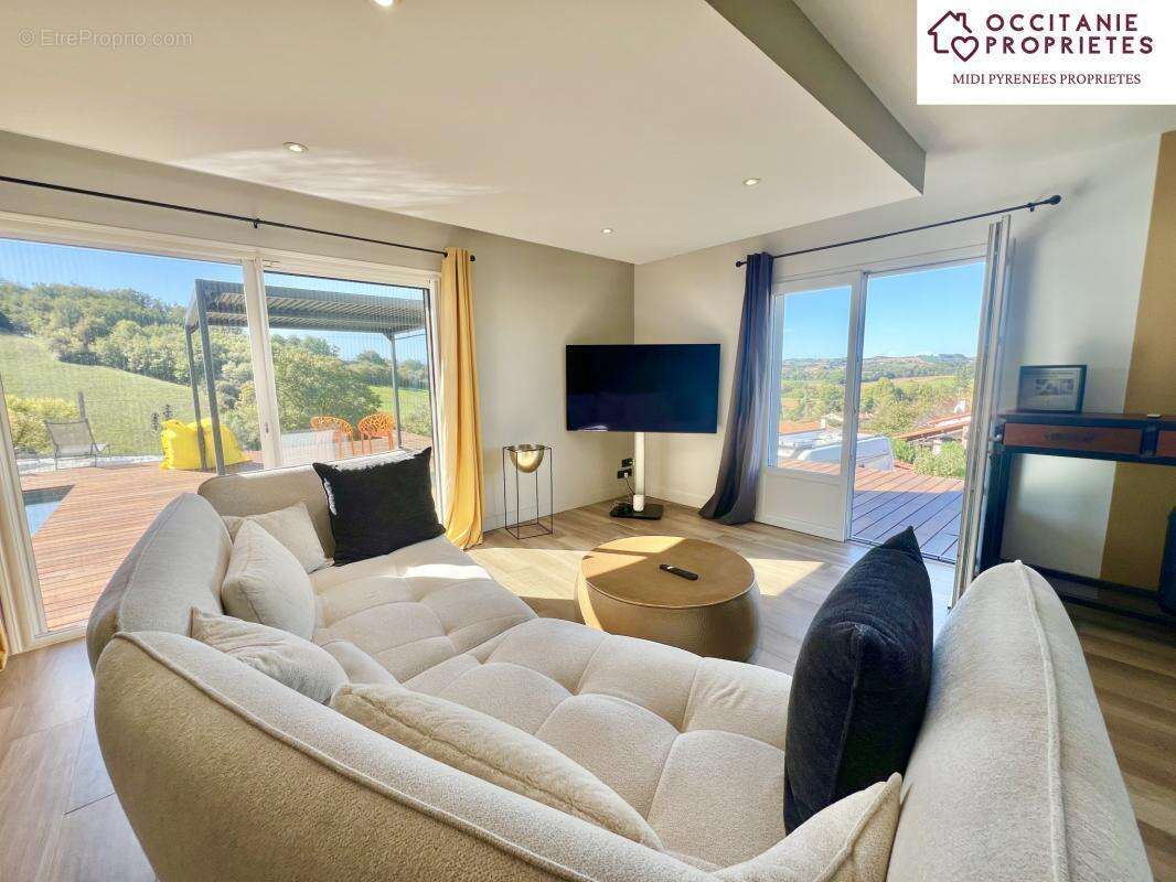 Maison à LEZAT-SUR-LEZE