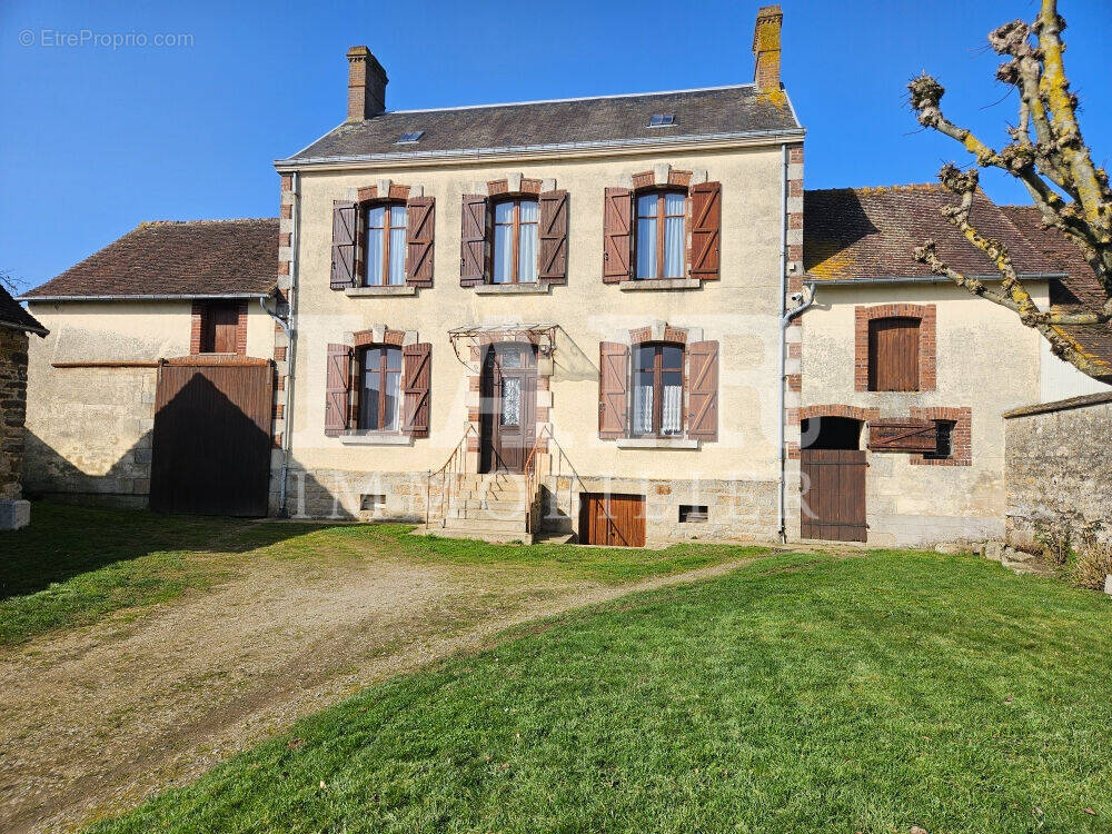 Maison à LA FERRIERE-BOCHARD