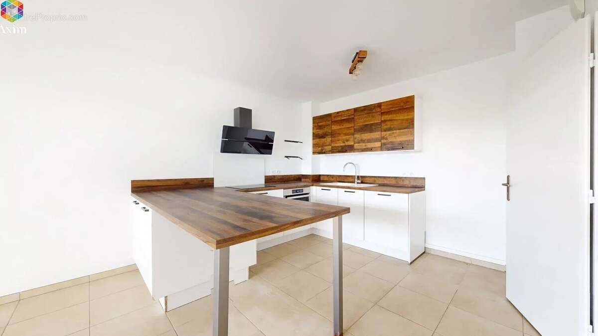 Appartement récent avec jardin, piscine et vue dégagée - photo 7