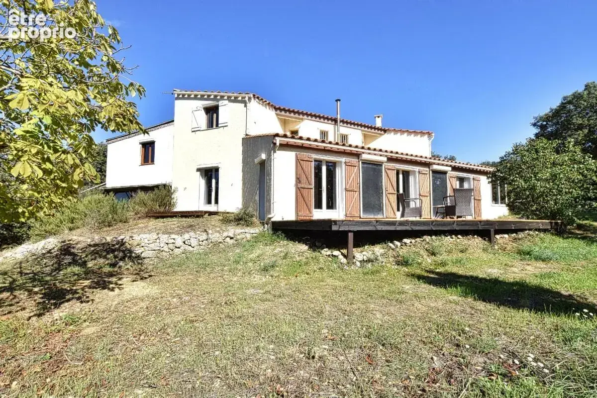 Villa d’architecte au cœur de 2,6 hectares de nature, avec vue panoramique exceptionnelle - photo 10