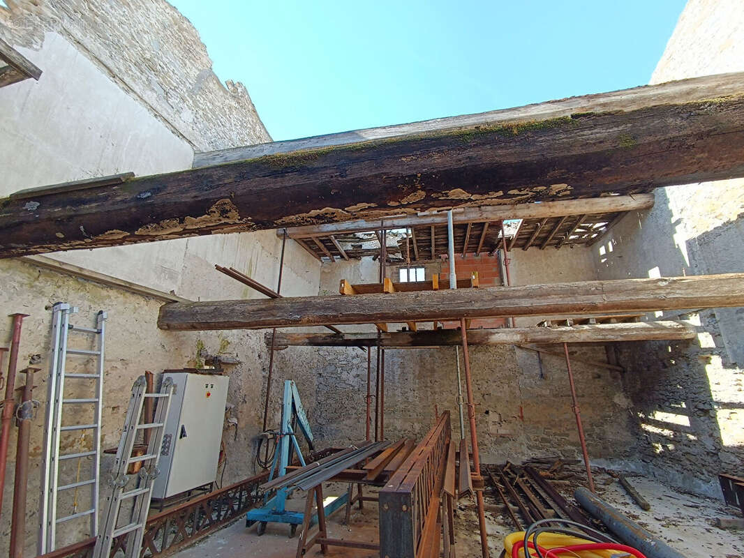 Remise garage 90 m² - photo 2