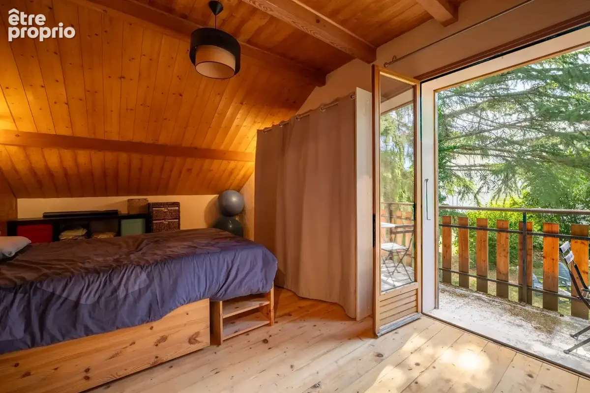 Maison dans un environnement calme et verdoyant - photo 16