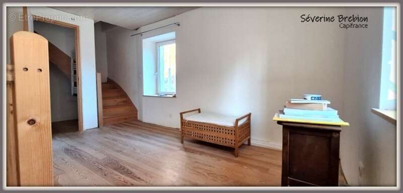  Maison rénovée en pierre de 166 m², 4 chambres, vaste séjour, dépendance, assainissement OK, avec ancien moulin et terrain de 1 - photo 18
