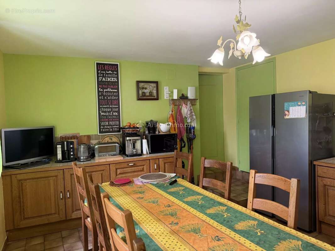 Maison à COURDEMANCHE