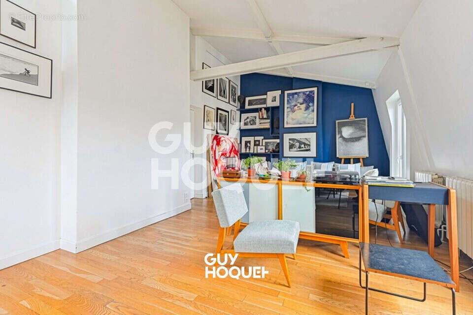 Appartement à PARIS-10E