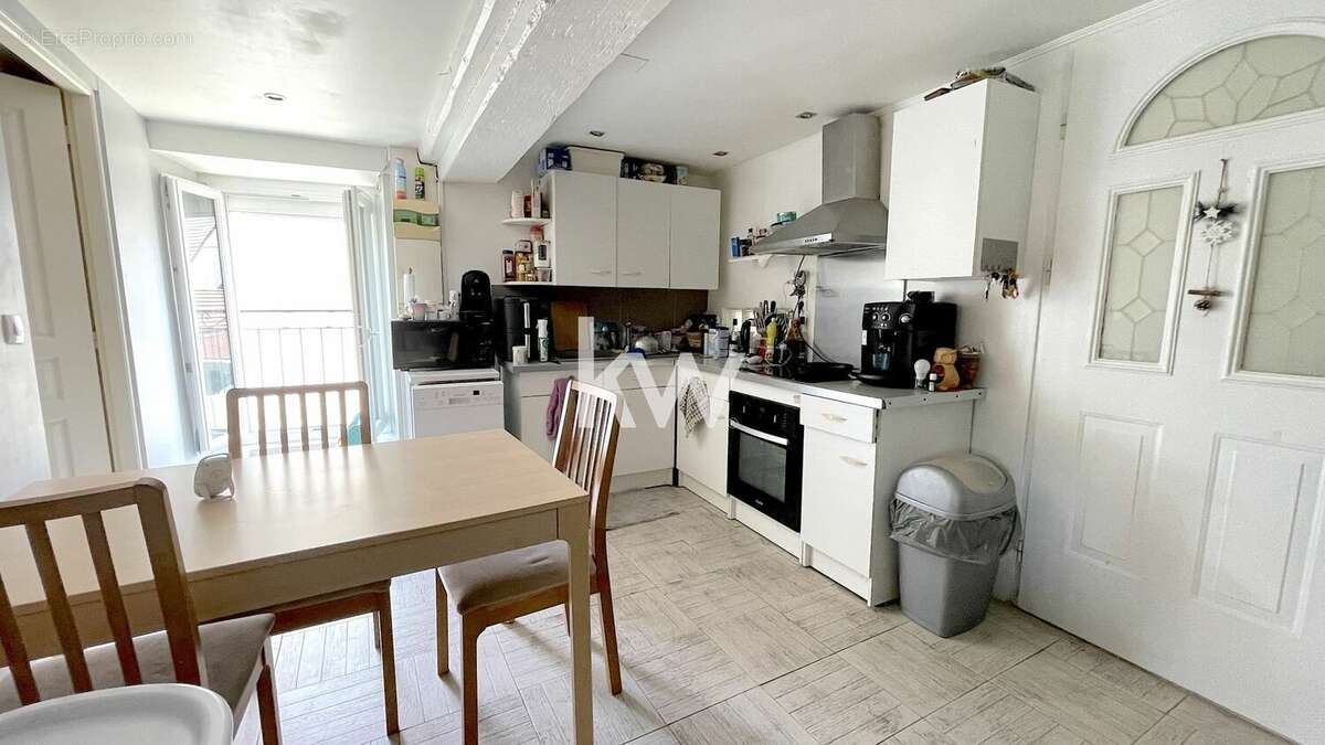 Appartement à LEUDEVILLE